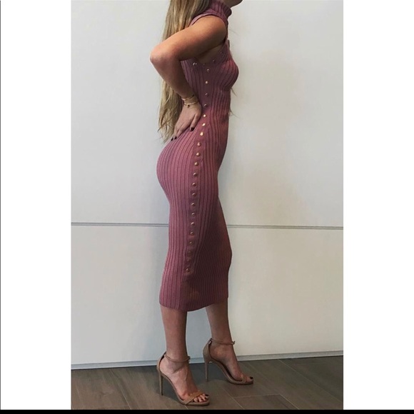 Dress - Picture 1 of 2